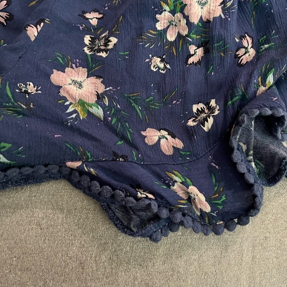 [S] American Eagle High Neck  Floral Smocked Romper Blue Peasant - Picture 3 of 10